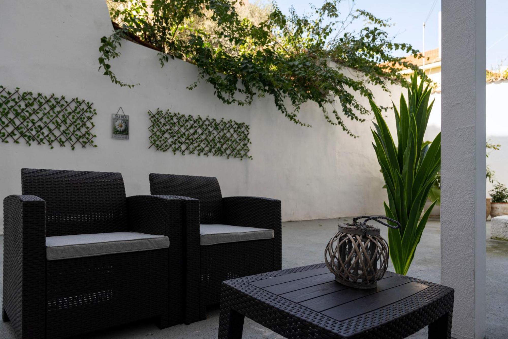 Thissio Getaway 2Ba Next To Athens Ancient Market Exterior foto